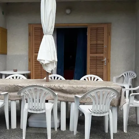 Retro Huszar Guest house *