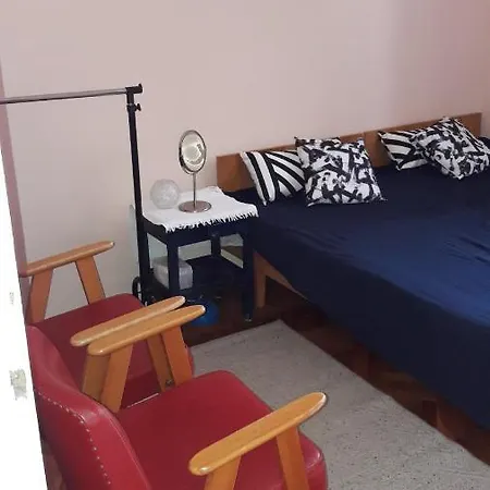 Retro Huszar Guest house *